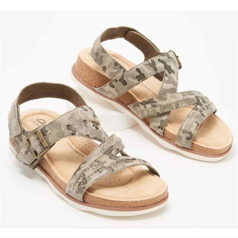 Clarks Collection Women's Adjustable Sandals Brynn Step Camo Leather Size 10 new